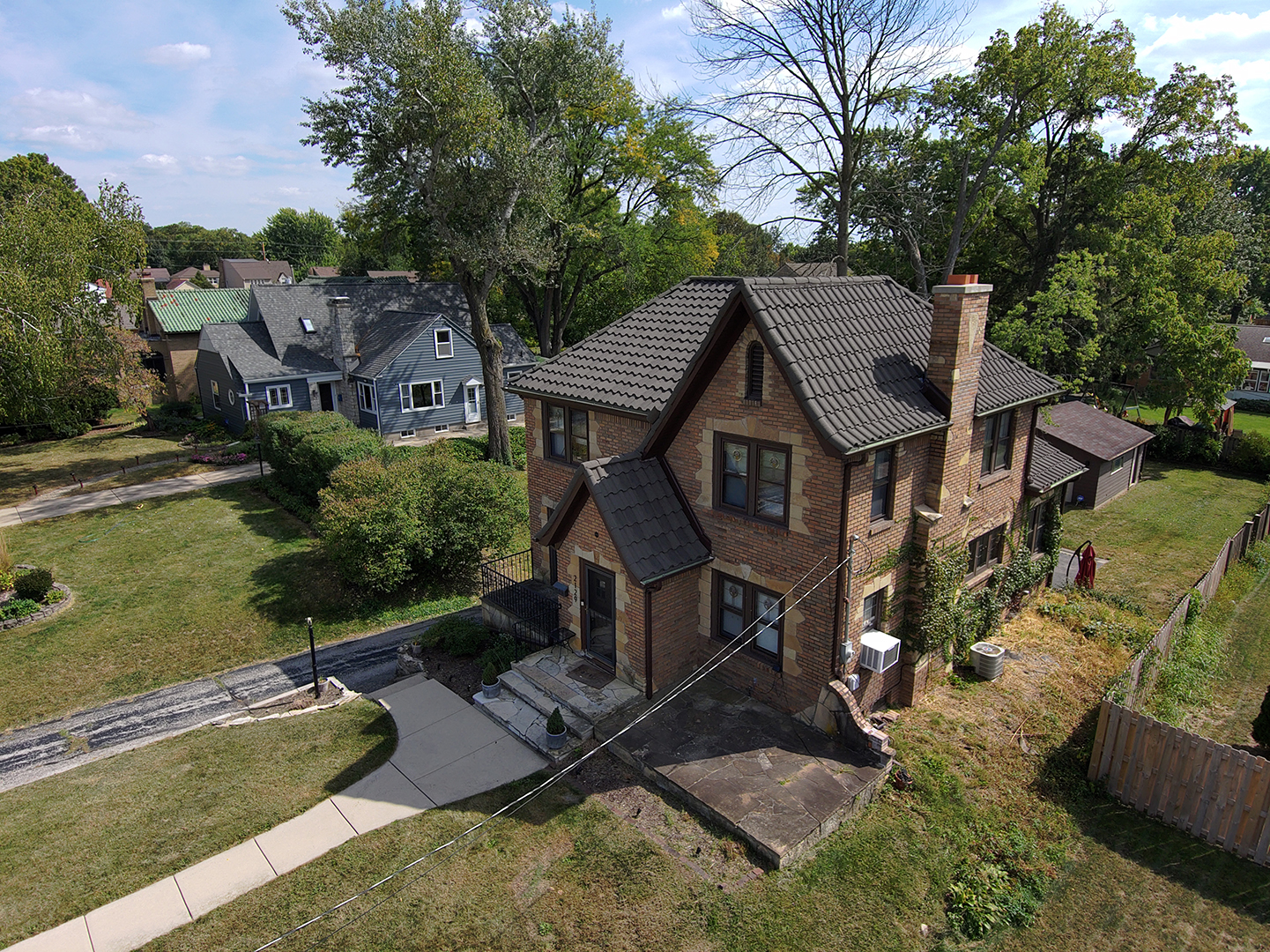 Summit Restoration roofing