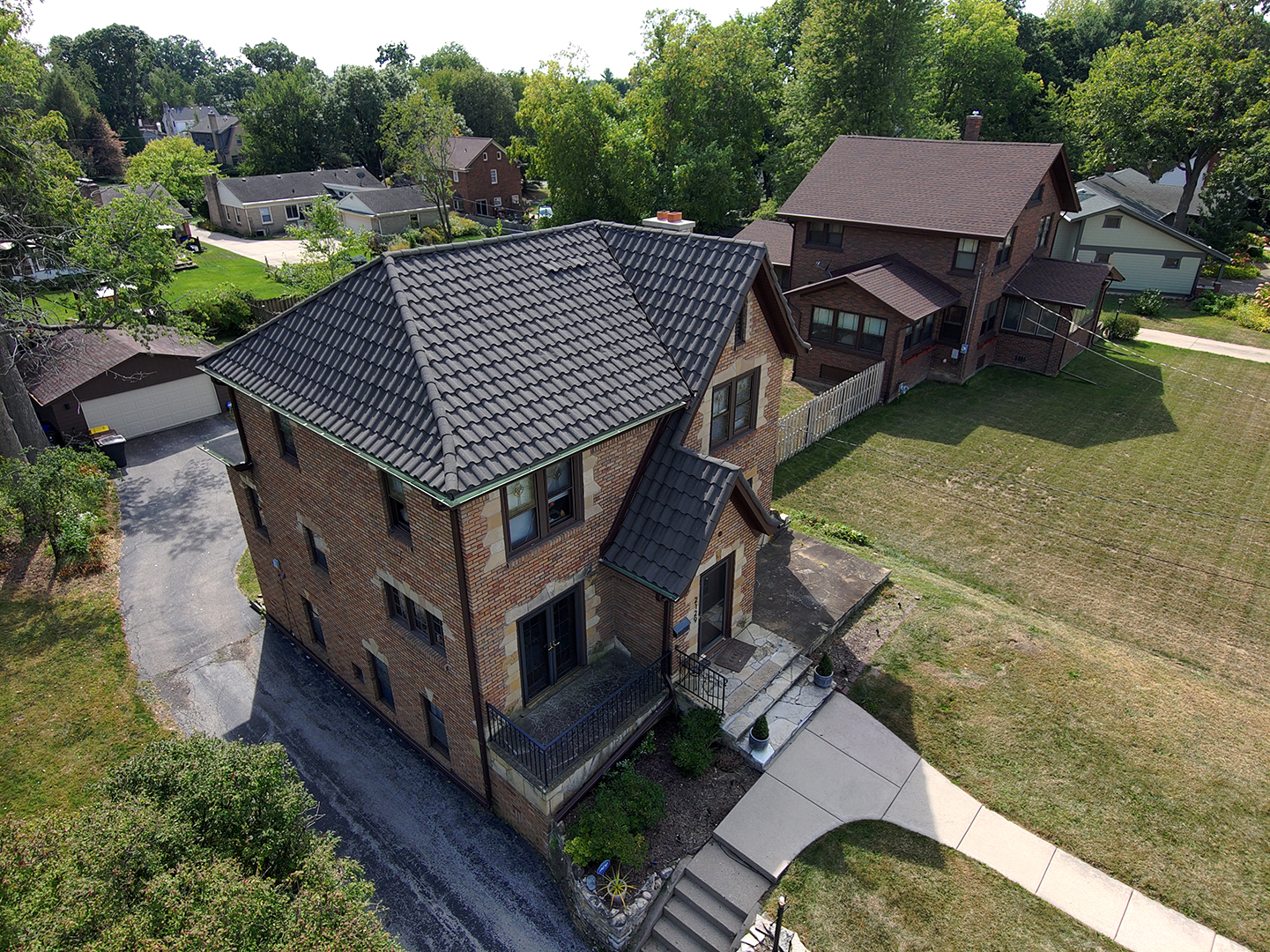 Summit Restoration roofing